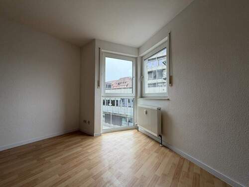 Wohnbereich - Etagenwohnung zur Miete in Erlangen