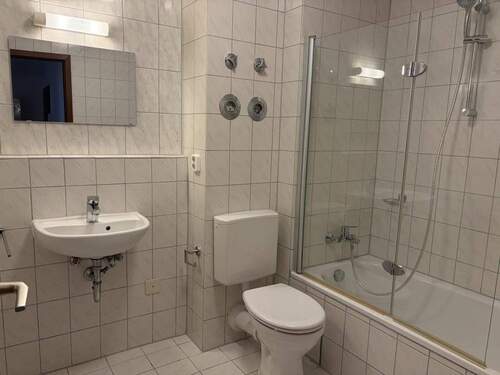 Bad - Etagenwohnung mit 44,20 m² in Erlangen zur Miete