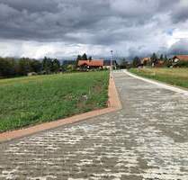 Großzügiges Baugrundstück in Theuma mit viel Platz für Ihr modernes Eigenheim.