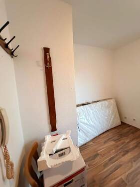 Zimmer.jpeg - Zimmer mit Badezimmer in WG, JOBCENTER Willkommen, Housing First