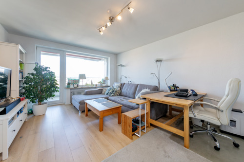 Lichtdurchflutetes Wohnzimmer - Etagenwohnung mit 58,00 m&sup2; in Reinbek zur Miete