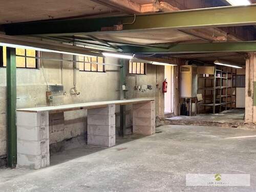 Werktisch - Halle in Werl-Büderich