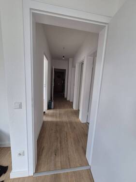 Großer Flur - 3 Zimmer Etagenwohnung zur Miete in Köln