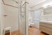 Bad mit Badewanne - 