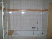 Bad mit Wanne - 