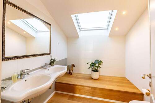 Tageslicht-Wannenbad 2 - 