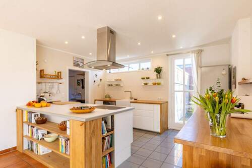 Küche - 9 Zimmer Einfamilienhaus in Neuss