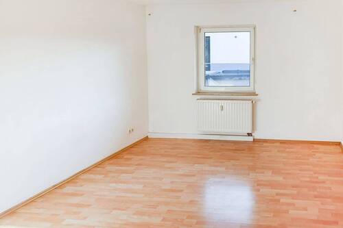 Schlafzimmer 1 - 3 Zimmer Etagenwohnung in Gochsheim