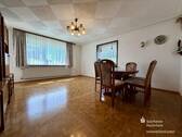Wohnzimmer - 6 Zimmer Einfamilienhaus in Lottstetten