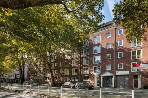Hausansicht - Top-Lage Düsseltal: modernisierte Wohnung mit Balkon zum Innenhof