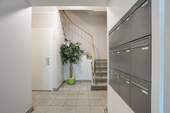 Treppenhaus - 2 Zimmer Etagenwohnung zum Kaufen in Düsseldorf