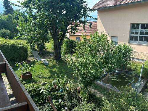 Teich hinter dem Haus - Einfamilienhaus mit viel Wohnfläche