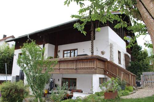 Haus - 7 Zimmer Einfamilienhaus zum Kaufen in Furth