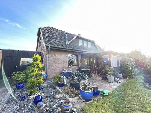 Hausansicht vom Garten - 4 Zimmer Einfamilienhaus in Minden