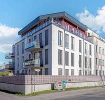 Modernes Wohnen im Grünen: Stilvolle 3-Zimmer-Wohnung mit Balkon in Berlin-Pankow