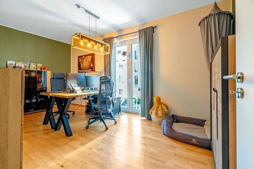 potenzielles Kinder- oder Arbeitszimmer - 