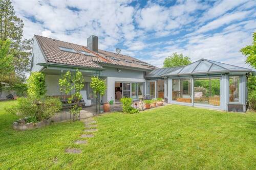 Bild 1 - Familienparadies mit großem Südgarten 
