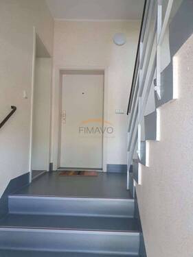 Hausflur... - Etagenwohnung mit 45,00 m² in Dresden zum Kaufen