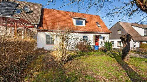 Außenansicht 3 - 6 Zimmer Doppelhaushälfte zum Kaufen in Salzgitter-Bad