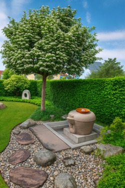 Brunnen im Garten - Einfamilienhaus mit 175,00 m² in Neufahrn bei Freising zum Kaufen