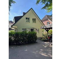 Von privat: Gepflegtes Einfamilienhaus mit Garten in ruhiger Waldrandlage - Großhansdorf