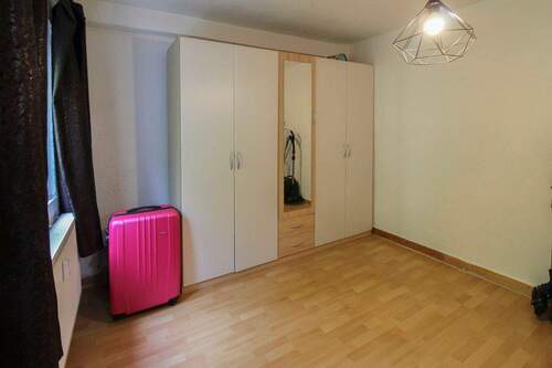 Zimmer 2 OG links Hinterhaus - 