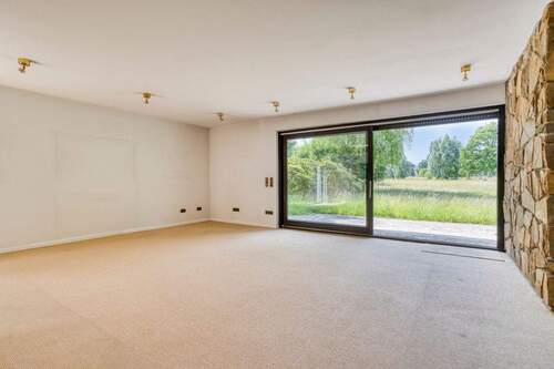 Wohnzimmer - Mehrfamilienhaus, Wohnhaus mit 250,00 m&sup2; in Mülheim an der Ruhr zum Kaufen