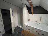 Bad mit Wanne und Dusche - 