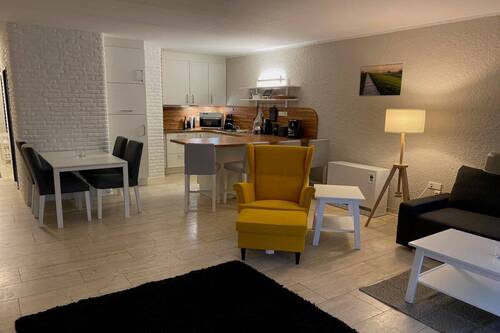 Wohn- und Esszimmer - Etagenwohnung in Butjadingen zum Kaufen