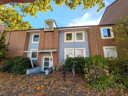 Ansicht Eingangsseite - Etagenwohnung mit 81,00 m&sup2; in Oldenburg zum Kaufen