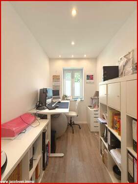 Büro im Erdgeschoss - 