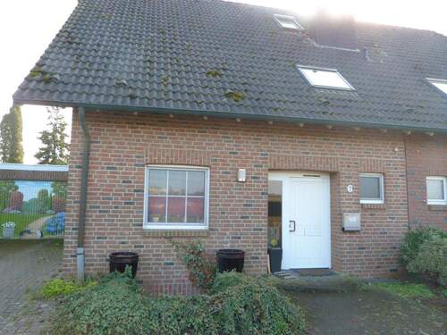 Hausfront - 6 Zimmer Einfamilienhaus zum Kaufen in Brüggen