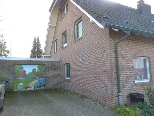 Garage - 6 Zimmer Einfamilienhaus in Brüggen