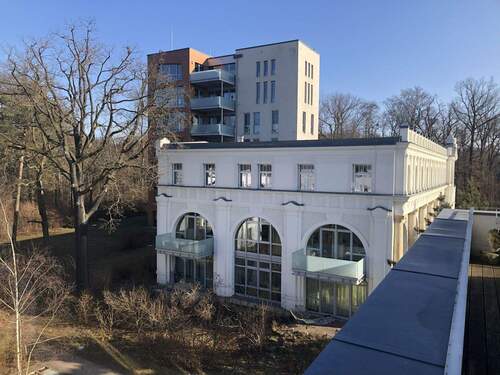 Seitenansicht Herrenhaus.jpg - 3 Zimmer Etagenwohnung in Dresden
