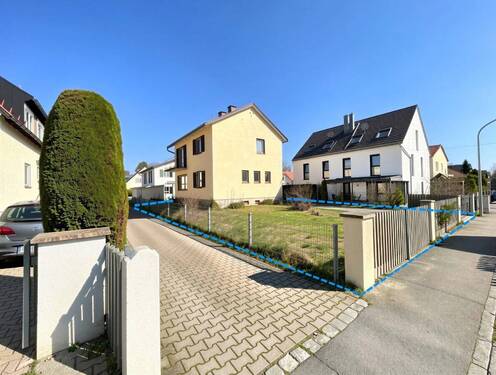 Straßenansicht Grundstück (Haus 1 und Haus 2) - Baugenehmigung erteilt! Baugrundstück mit für moderne DHH direkt an der Aubinger Lohe