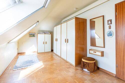 Zimmer im DG - nachtr. ausgebaut - 
