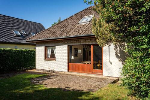 Terrasse hinten, abgehend vom Essbereich - 