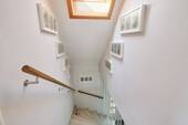 Treppe ins Obergeschoss - 