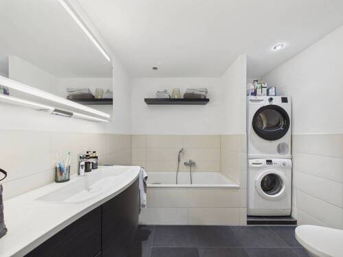 Badezimmer mit Wanne - 