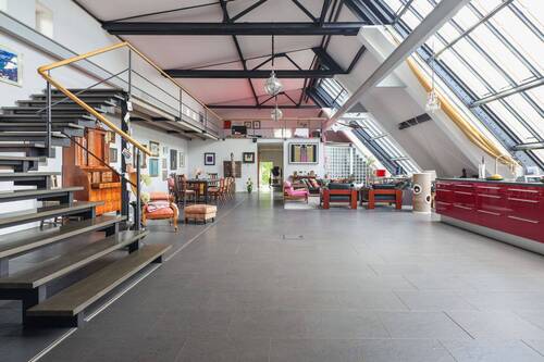 Loft - Großzügiges Haus mit einzigartigem Loft-Charakter!