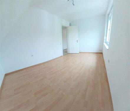 Jugendzimmer renoviert bsp. - 