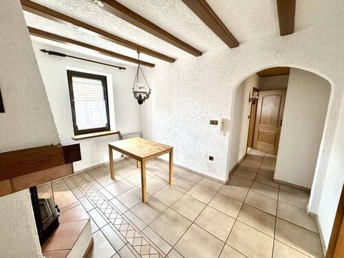 Zimmer (Durchgangszimmer) - 3 Zimmer Doppelhaushälfte zum Kaufen in Kaiserslautern