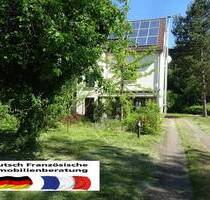 Einfamilienhaus in Stadtrandlage mit sehr großem Grundstück und 2 genehmigten Bauplätzen - Saarbrücken / Rockershausen Altenkessel