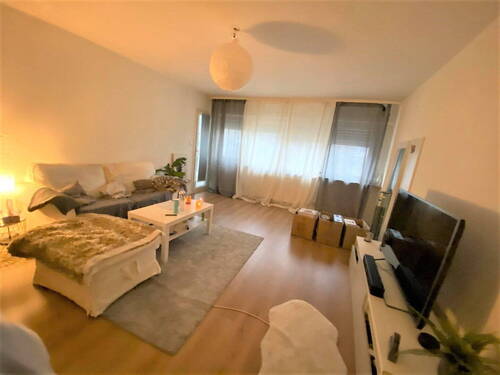 Wohnzimmer - Stilvolle 2-Zimmer-Wohnung mit Balkon in Stuttgart am See *Provisionsfrei*
