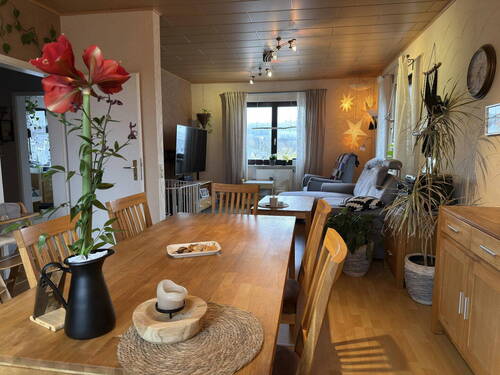 Wohn- und Essbereich im OG - 