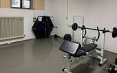 Fitnessraum (Geräte Privateigentum!) - 