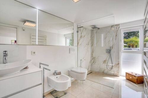 Badezimmer - Gartengeschoss - 