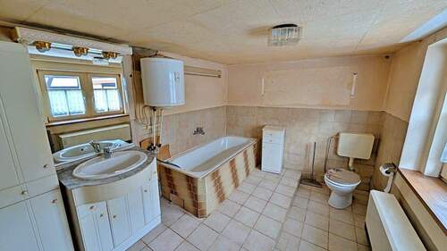 Bad modernisierungsbedürftig - 