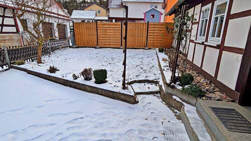 Vorgarten - Einfamilienhaus mit 95,00 m&sup2; in Henfstädt zum Kaufen