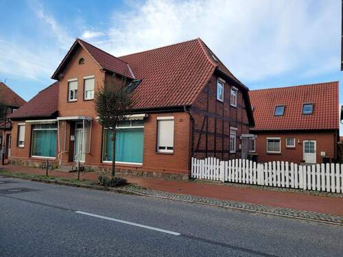 Häuseransicht gilt.jpg - 1 Zimmer Mehrfamilienhaus, Wohnhaus zum Kaufen in Zarrentin am Schaalsee